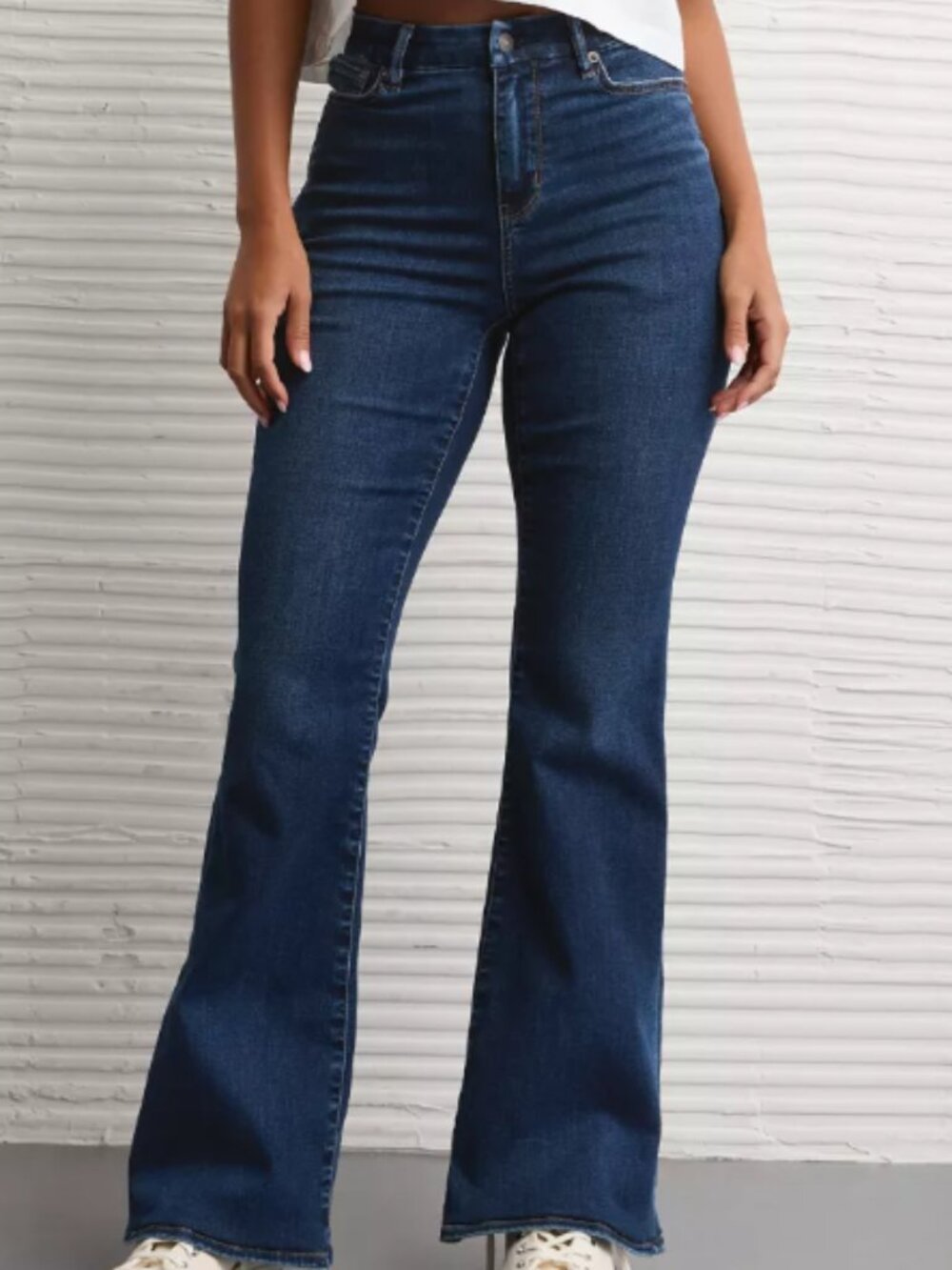 American Eagle Curvy Super Hi-Rise Flare Jeans Dark Rinse size 10 Short